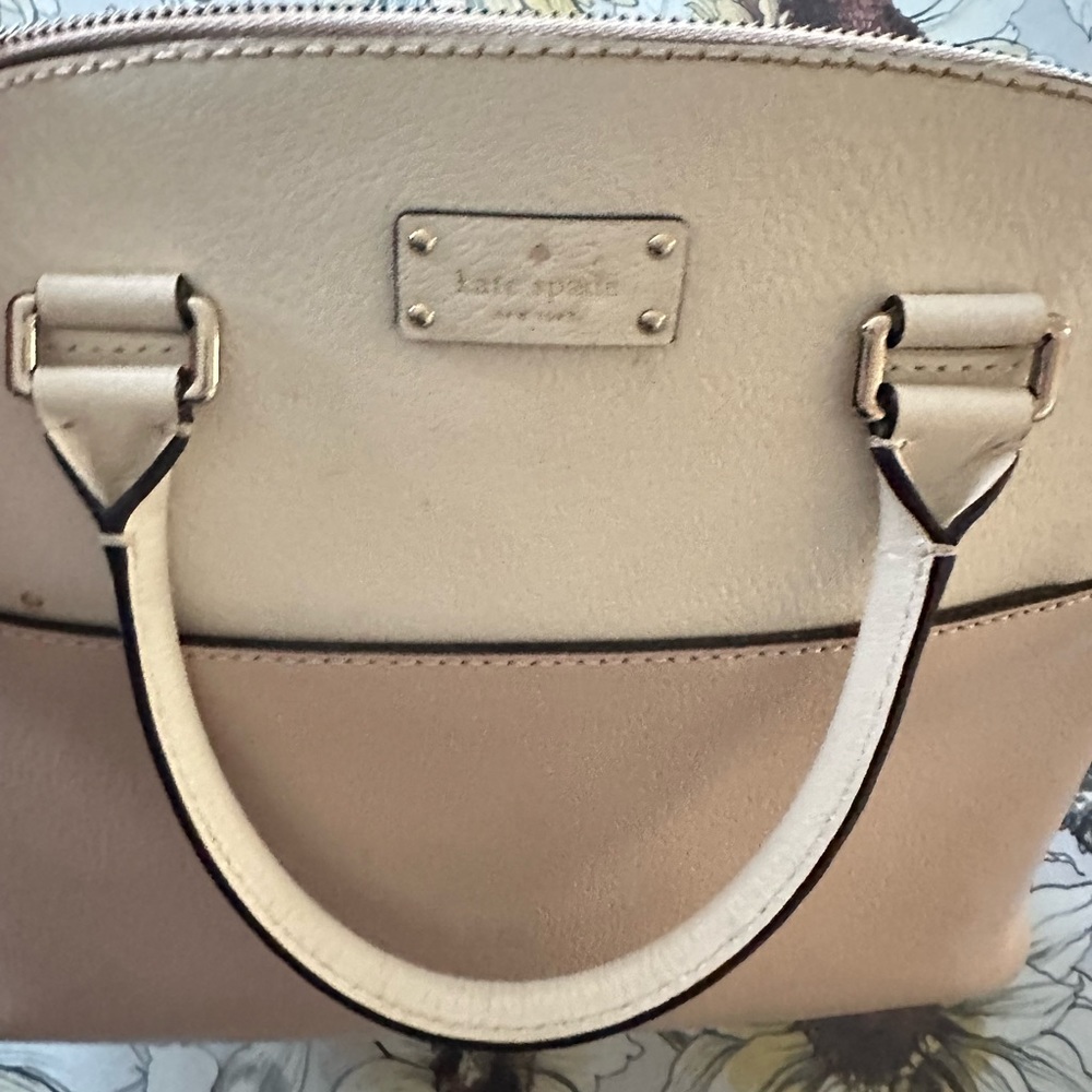 Kate Spate Beige and cream Satchels Bag in good condition - Picture 6 of 15